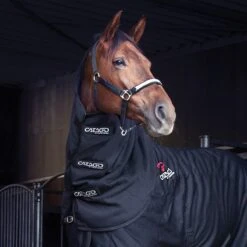 Catago Fir-Tech Neck Cover -Ovation Store NS471029 lifestyle 1